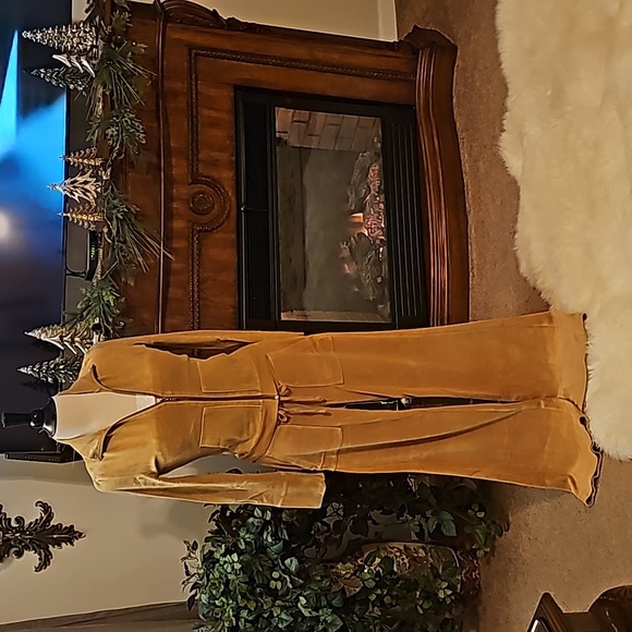 RAMPAGE CLOTHING COMPANY - Picture 4 of 16